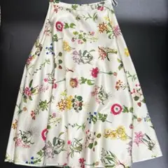 N°21 ヌメロヴェントゥーノ シルク100花柄プリーツスカート - メルカリ