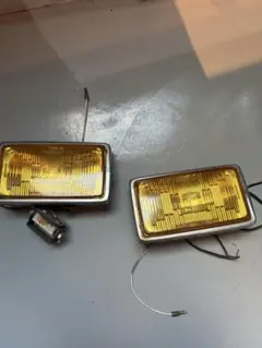 KOITO製　12vイエローフォグライト KOITO製 12Vイエロー角型フォグライト メタル製 - メルカリ