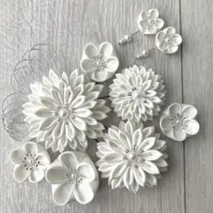 髪飾り　つまみ細工　ピアスorイヤリング　成人式　振袖