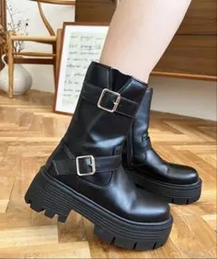 ダブルベルトバイカーブーツのサムネイル