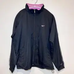 Nike ナイロンジャケット 黒 ピンク