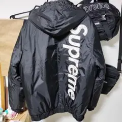 美品/XL SUPREME ナイロンジャケット　デカロゴ　黒　星　キルティング シュプリーム 22SS ナイロン ナイロンジャケット XL メンズ