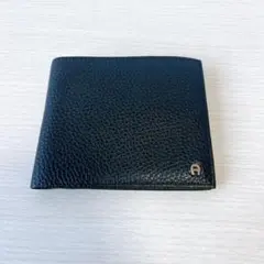 美品✨アイグナー 二つ折り財布 黒 レザー 本革 メンズ　カードケース　ブラックのサムネイル