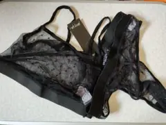 NASTYGALナスティギャルドットセクシーランジェリーブラジャーショーツセットのサムネイル