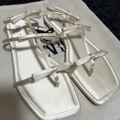 ZARA リボンストラップ　フラットサンダル　39