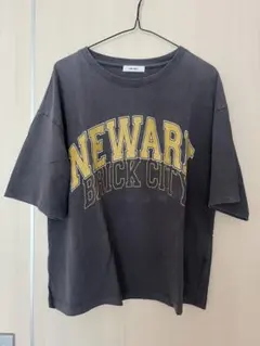 niko and... NEWARK BRICK CITY Tシャツ