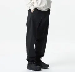 ユニクロ　ウルトラストレッチアクティブトラックパンツ　メンズMブラック