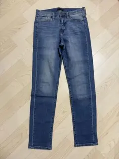 【美品】ユニクロ　ハイライズスキニーアンクルジーンズ（丈標準68cm 25