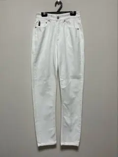 【DKNY JEANS】 ★未使用品♪ホワイトデニムストレートレッグ★