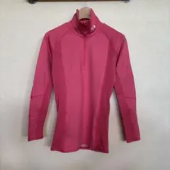 美品　アンダーアーマー 長袖カットソー S M