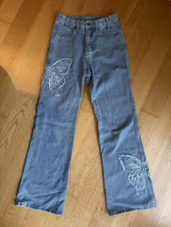蝶刺繍入りフレアデニム