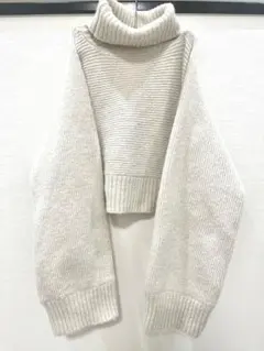 リブ編みタートルネックセーター