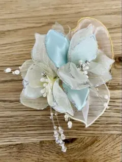 美品★コサージュ