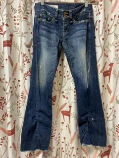 クイーンオブサンクチュアリ　ハトメ　ダメージ　 ジーンズ デニム パンツ　26