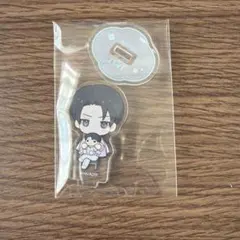 進撃の巨人　リヴァイ　ミニキャラ　ホワイトコーデシリーズ　アクリルスタンド