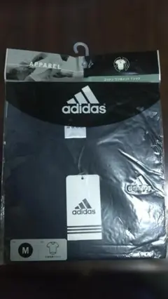 adidas 黒 Tシャツ Mサイズ