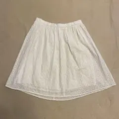 UNIQLO 刺繍フレアスカート ウエスト64cm