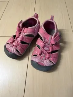 KEEN ピンク サンダル　13.5センチ