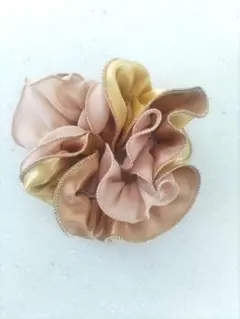 シュシュ イエロー×ベージュ×ゴールド