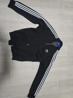 adidas originals トラックジャケット ブラック　ジャージM