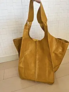 マスタード色トートバッグ