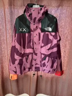 The North Face × Kaws マウンテンパーカー カウズ KAWS The North Face Freeride Jacket カウズ ノースフェイス