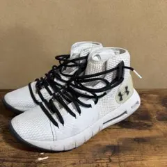 UNDER ARMOUR HOVR Havoc バッシュのサムネイル