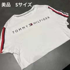 TOMMY HILFIGER ロゴTシャツ ホワイト 袖ライン レディースのサムネイル
