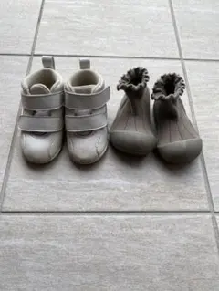 13㎝asicsシューズ　12.5㎝アティパス