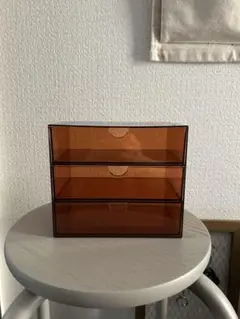 アクリルケース　アンバー色