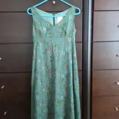 花柄刺繍 ノースリーブワンピース　シビラ