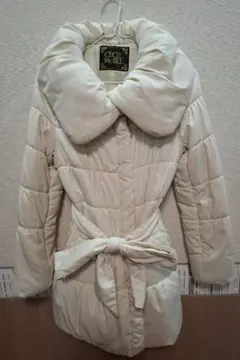 セシルマクビー 中綿コート Mサイズ アイボリー