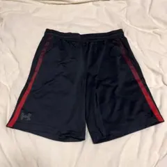 Under Armour ショートパンツ 黒/赤　XL スポーツウェア　吸収速乾