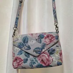 Cath Kidston 　花柄　ショルダーバッグ　クランチバッグ