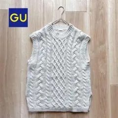 479 GU ジーユー　ニットベスト　ざっくり編み　ゆったり　体型カバー　S