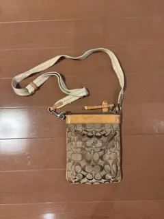コーチ ショルダーバッグ ベージュ キャンバス
