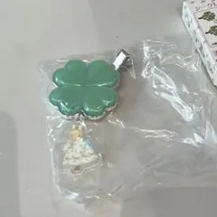 サンリオ マロンクリーム ヘアクリップ シークレット ランダム