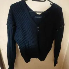 YAYA STUDIO ブラック Vネックセーター