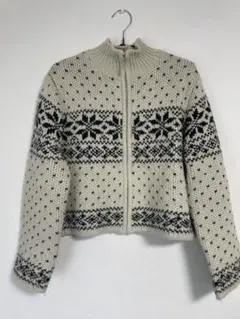 ノルディック柄ジップアップニット