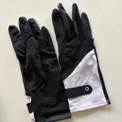 スポーツ用グローブ 滑り止め付き ブラック ホワイトUVのサムネイル