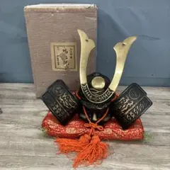 【極珍品・秀吉の馬印】五月人形 兜 金葫芦（ひょうたん）意匠 麒麟浮彫 30cm 極珍品・秀吉の馬印】五月人形 兜 金葫芦（ひょうたん）意匠 麒麟浮彫