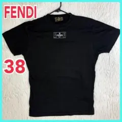 FENDI フェンディ　Tシャツ　カットソー　半袖　ロゴ　プリント　ブラックのサムネイル