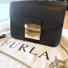 【美品】FURLA ブラックレザー ショルダーバッグ　メトロポリス