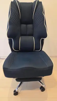 SKYE ゲーミングチェア（ネイビー × ホワイトライン）