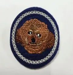 トイプードル　刺繍バッチ　フェルトバッチ　缶バッジ　黒