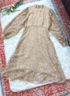花柄長袖ハイネック花柄ワンピース（フリーサイズ）