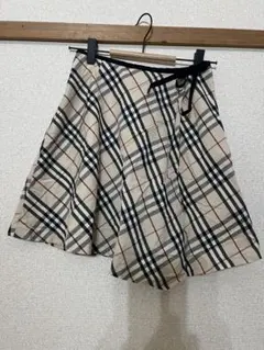 お値下げしました☆Burberry ☆チェック柄スカート 140A