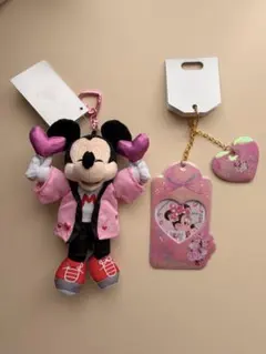 ディズニーストア　ミッキー　キーチェーン　MINNIE DAY カードホルダー