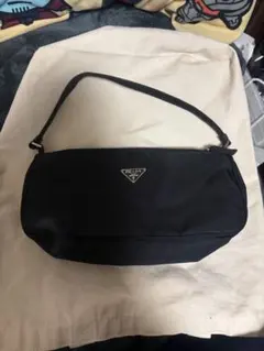 PRADA プラダ ナイロン ミニハンドバッグ ブラック　即買い可　値下げ交渉可