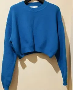 ショート丈ニット